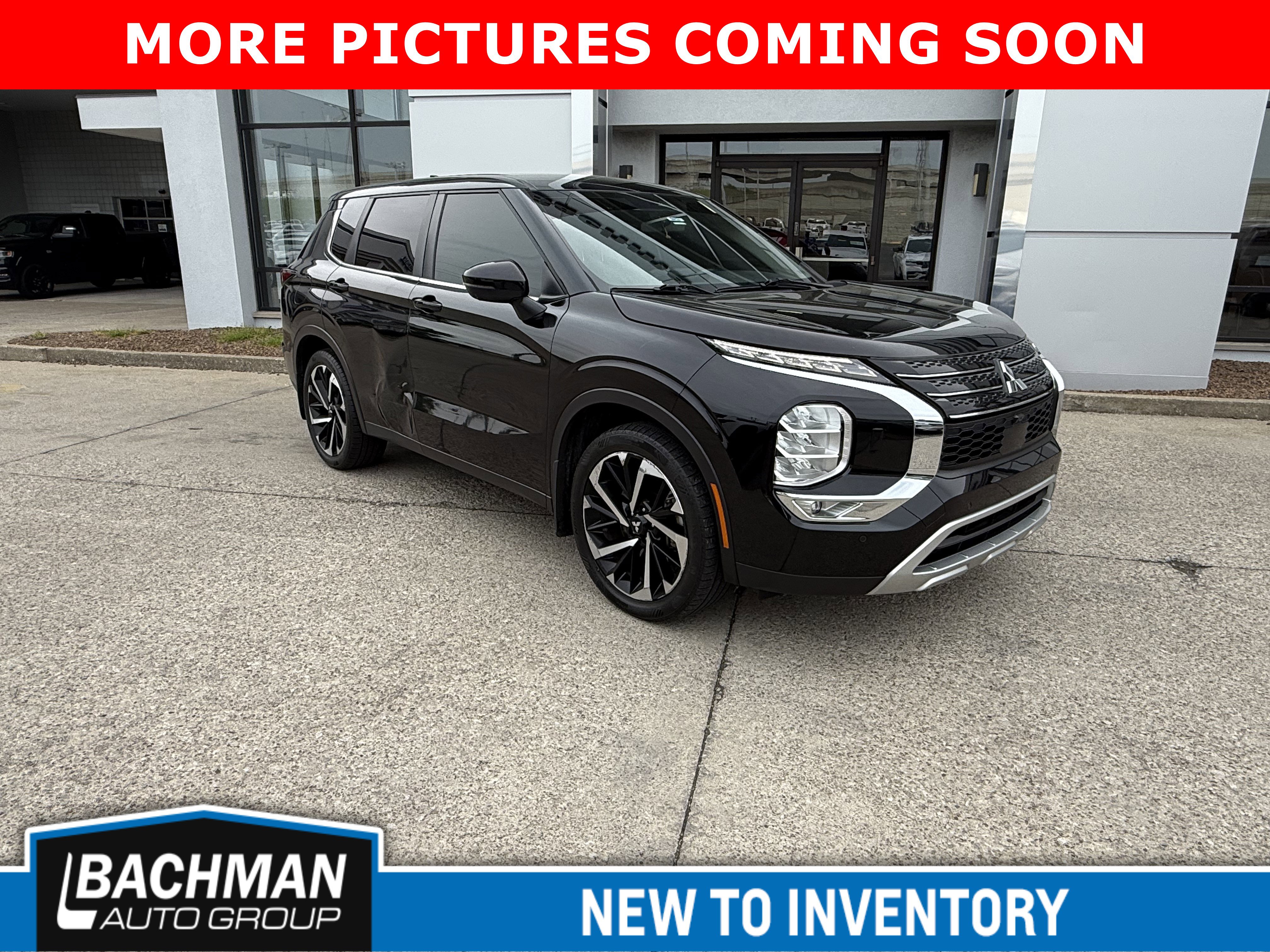 Used 2022 Mitsubishi Outlander SE AWD/4WD image 2