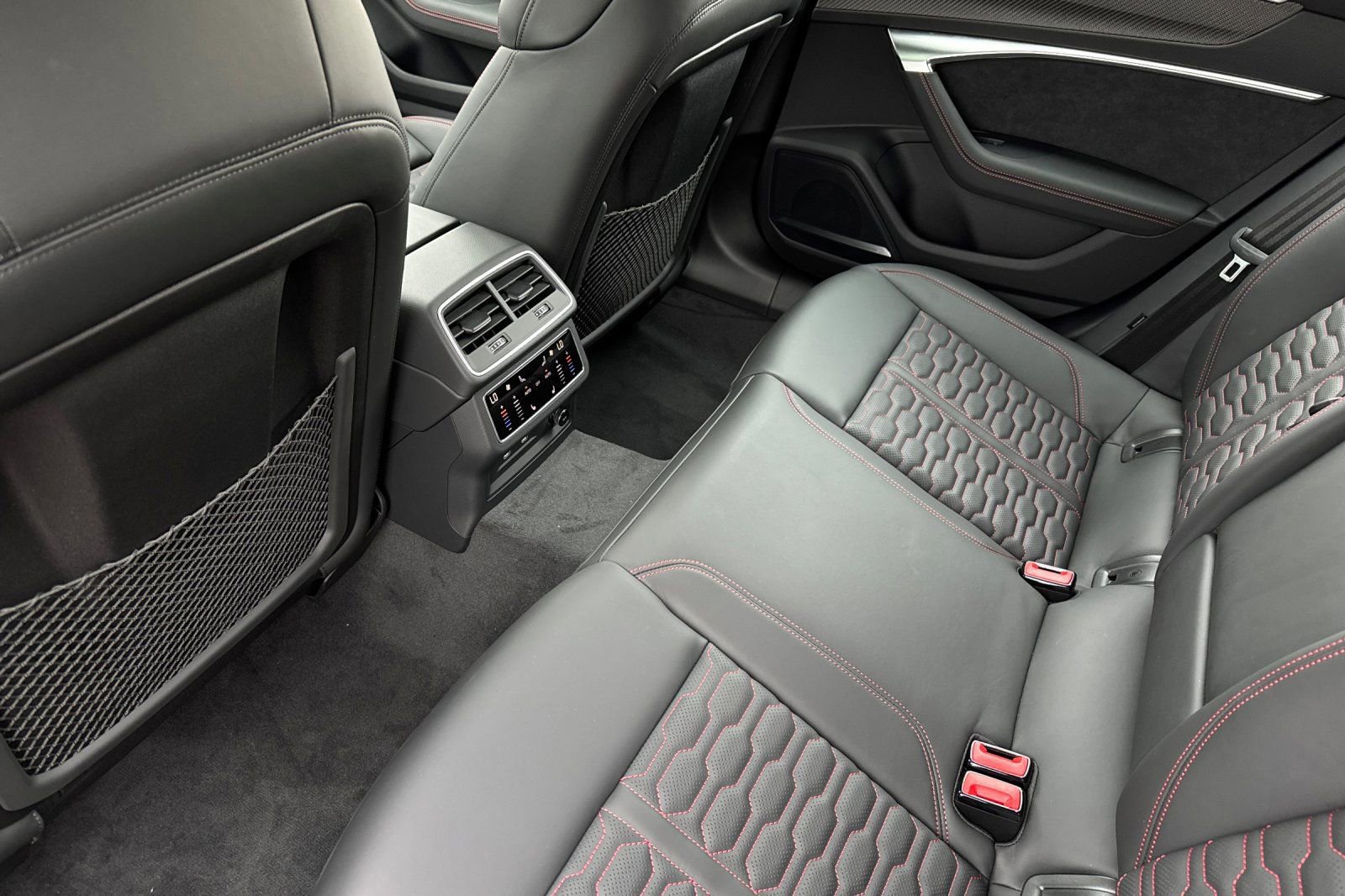 New 2026 Audi RS 7 Performance image 9