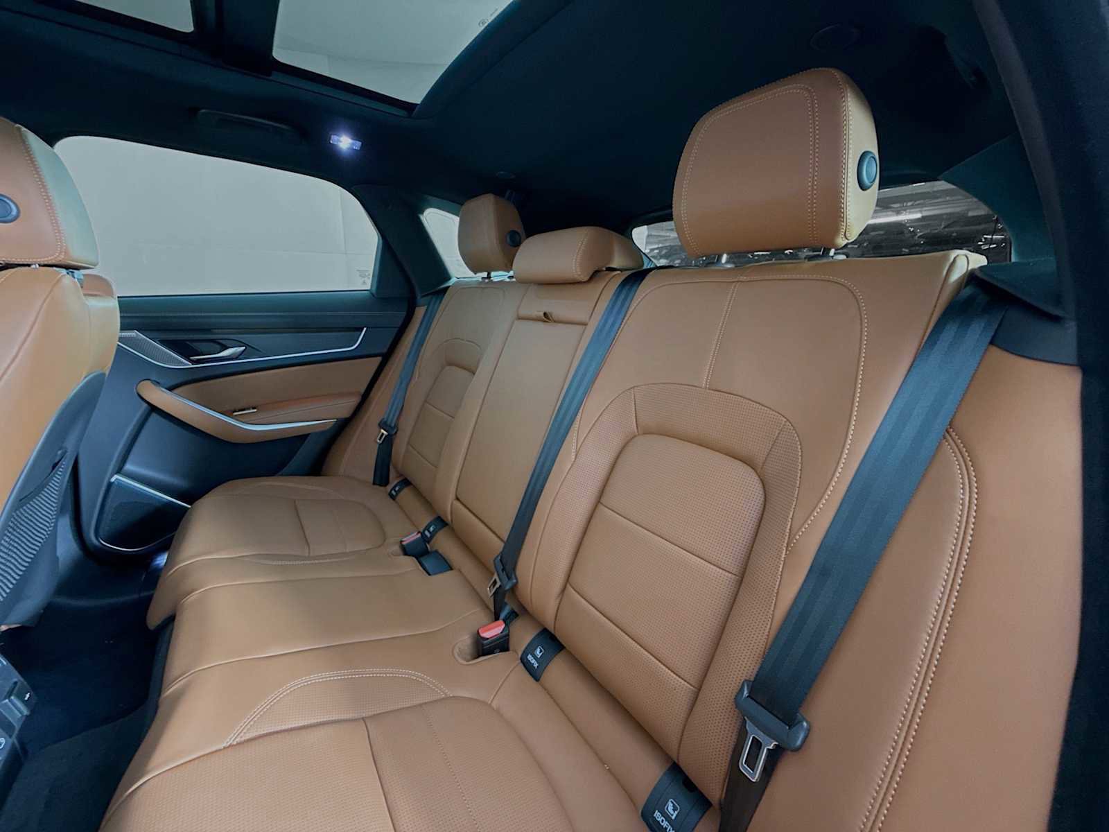 New 2026 Jaguar F-PACE R-Dynamic S image 22