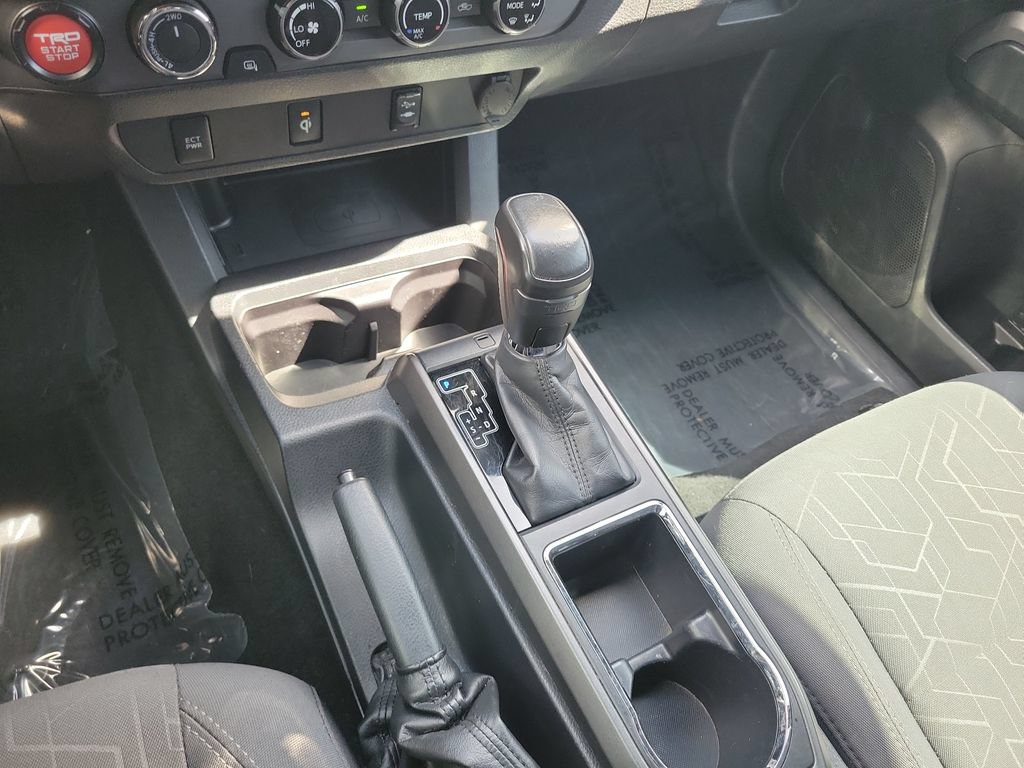 Used 2017 Toyota Tacoma TRD Off-Road w/ Tow Package (A/T) AWD/4WD image 18