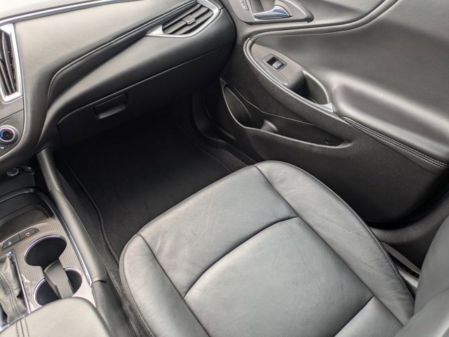 Used 2022 Chevrolet Malibu LT w/ Leather Package image 16