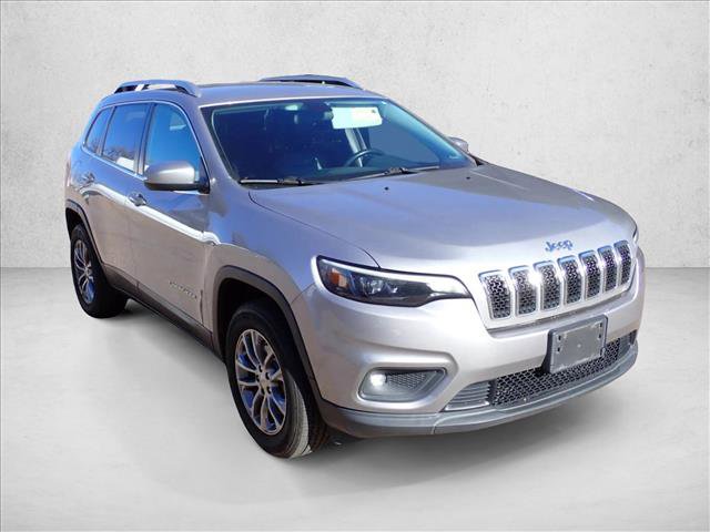 Used 2019 Jeep Cherokee Latitude Plus w/ Cold Weather Group image 5