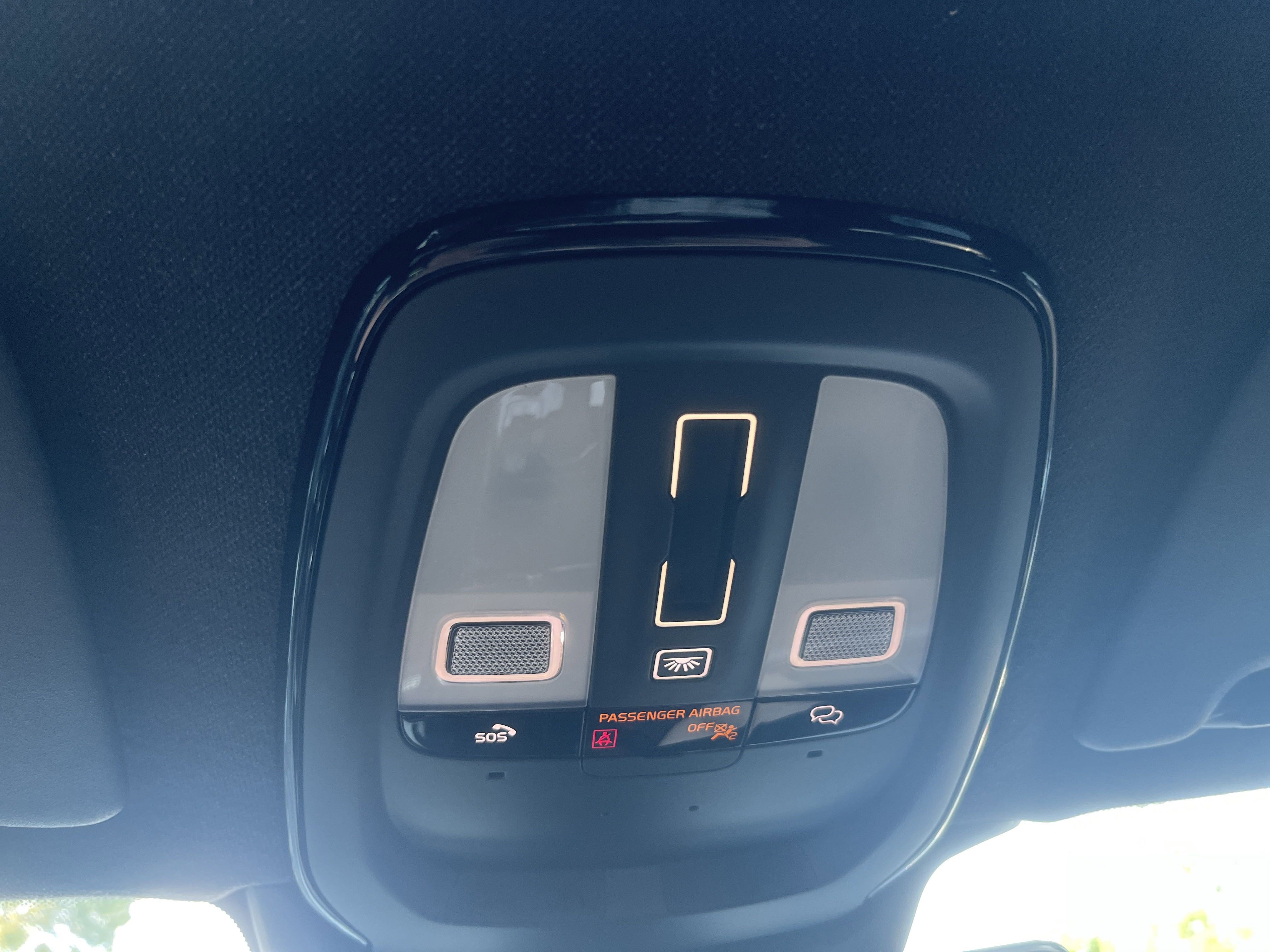 Used 2026 Volvo XC40 B5 Ultra w/ Protection Package Premier image 32