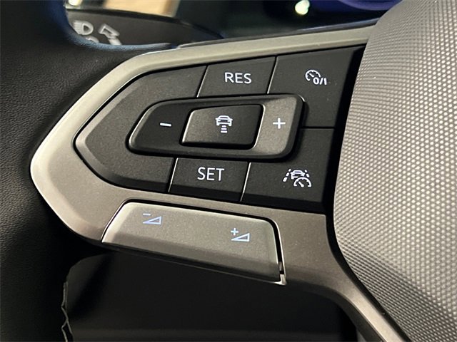 New 2026 Volkswagen Taos SE image 13