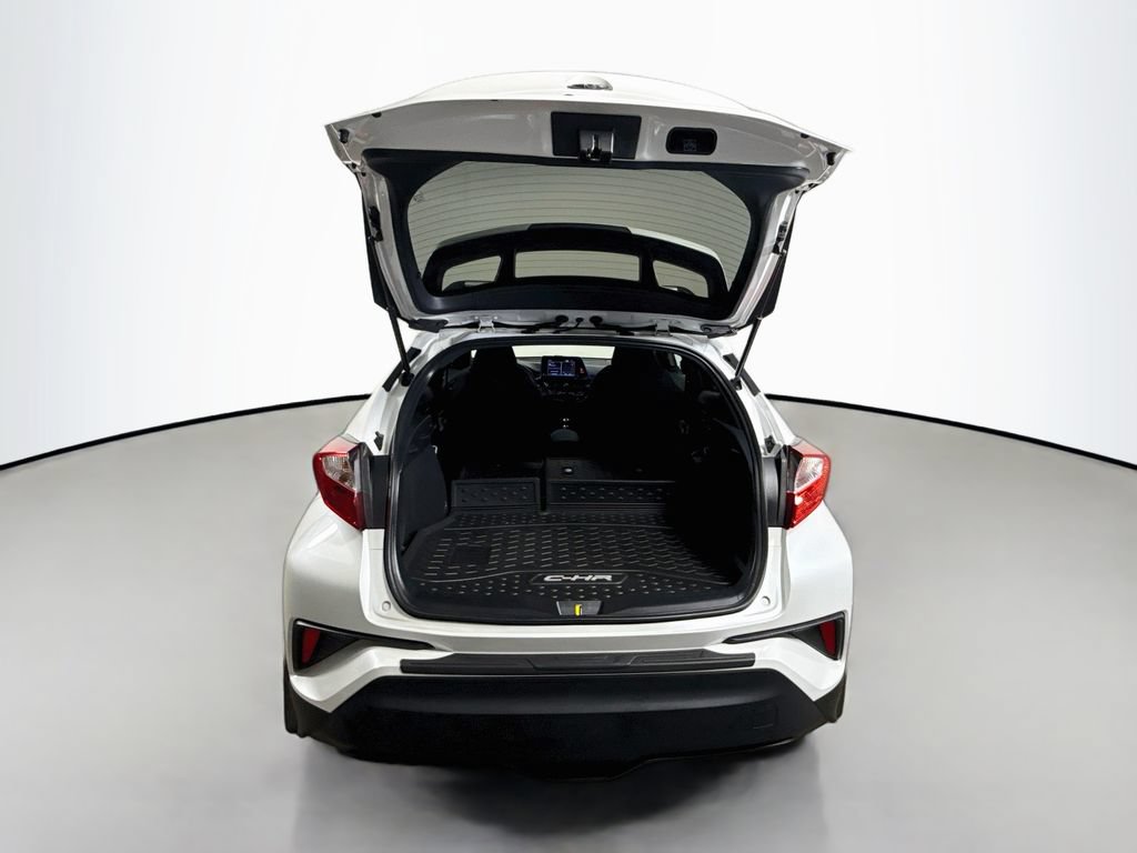 Certified 2022 Toyota C-HR XLE FWD image 22