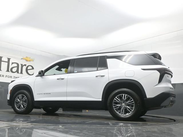 Used 2025 Chevrolet Traverse LT image 56