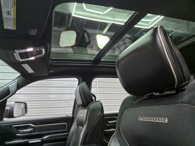 Used 2019 RAM 1500 Laramie w/ Sport Appearance Package AWD/4WD image 21