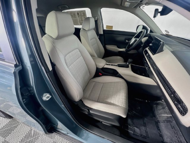 Used 2027 Honda HR-V LX image 30