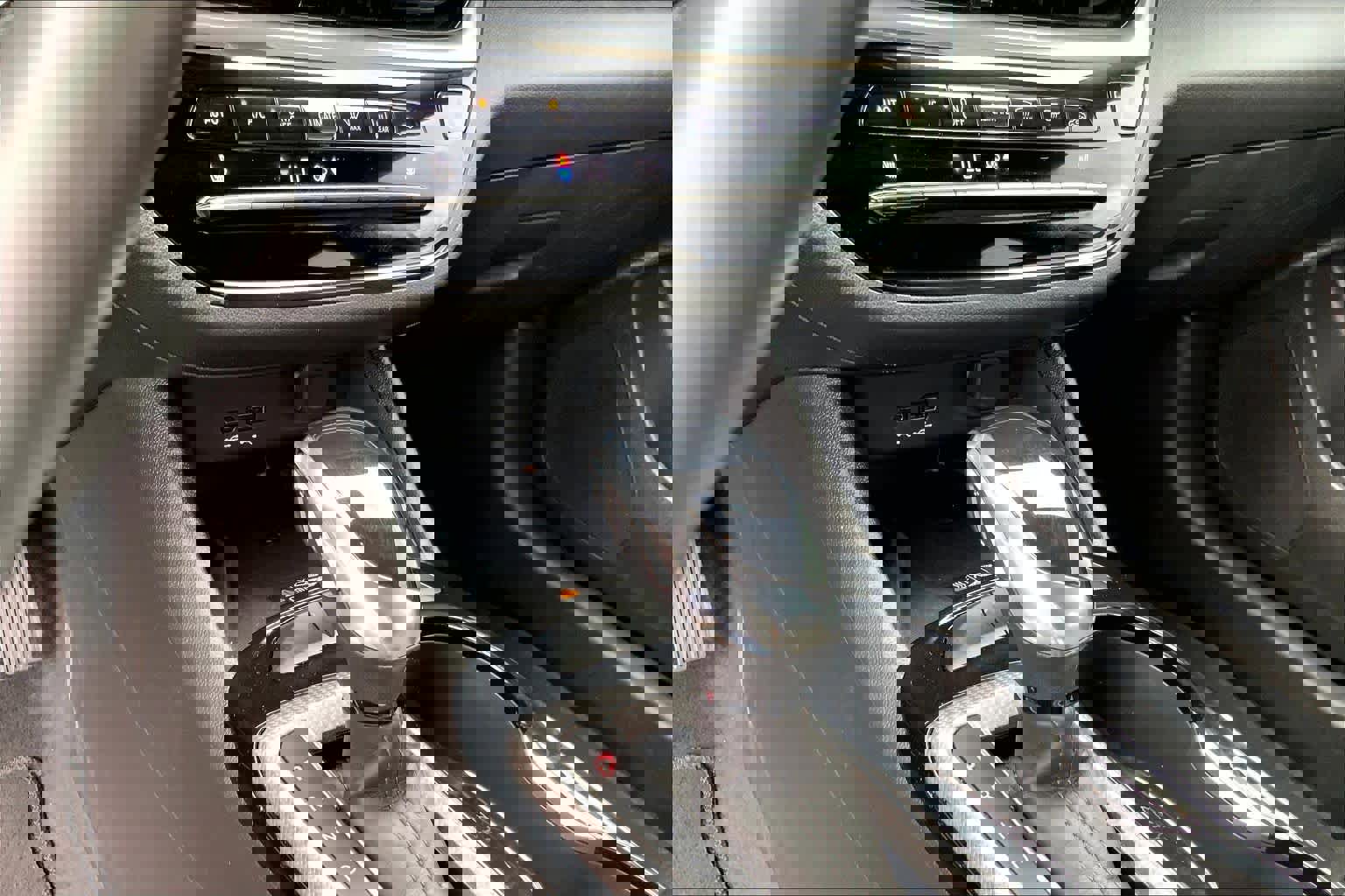 Certified 2025 Buick Envista Avenir image 33