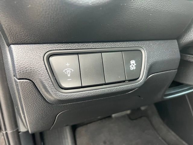 Used 2022 Kia Forte LXS image 17