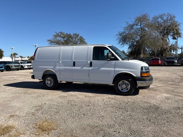New 2026 Chevrolet Express 3500 w/ Driver Convenience Package RWD image 16