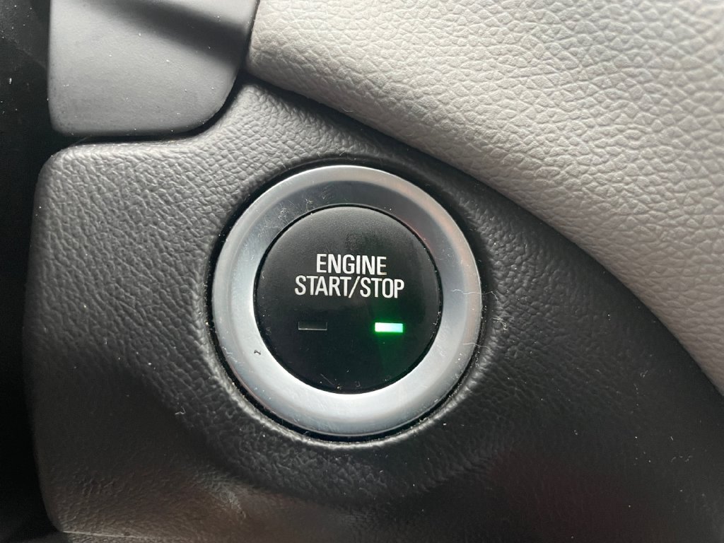 Used 2022 Chevrolet Equinox LS AWD/4WD image 36