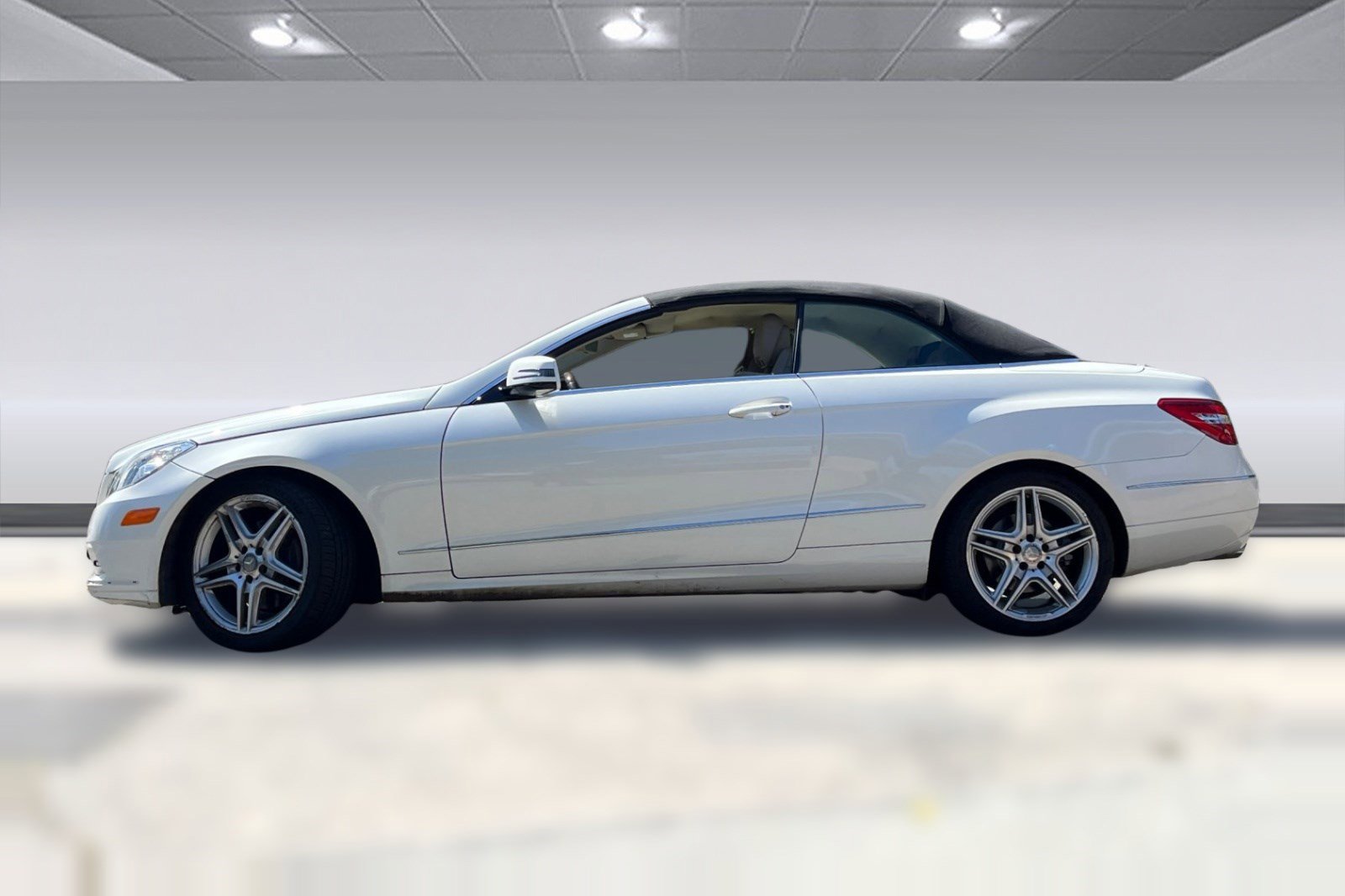 Used 2013 Mercedes-Benz E 350 Cabriolet image 2