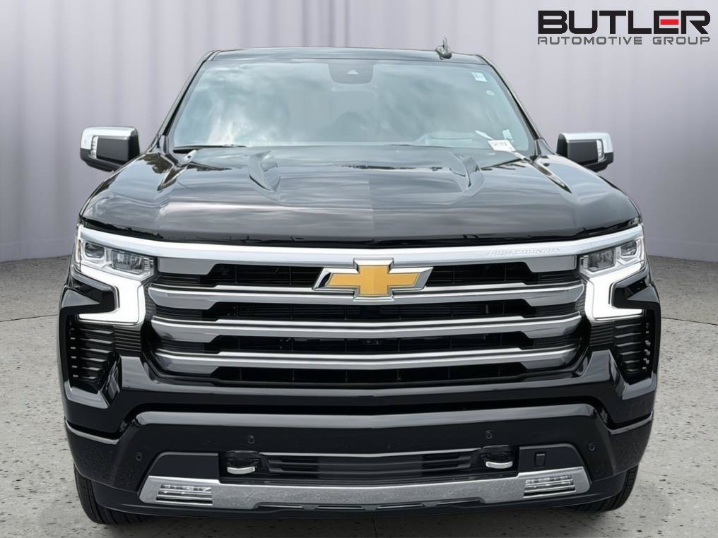 New 2026 Chevrolet Silverado 1500 High Country w/ High Country Premium Package AWD/4WD image 9