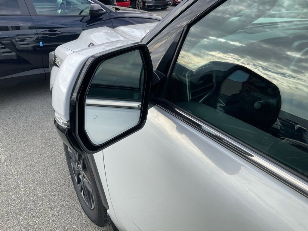 Used 2023 Toyota Sequoia Limited image 33