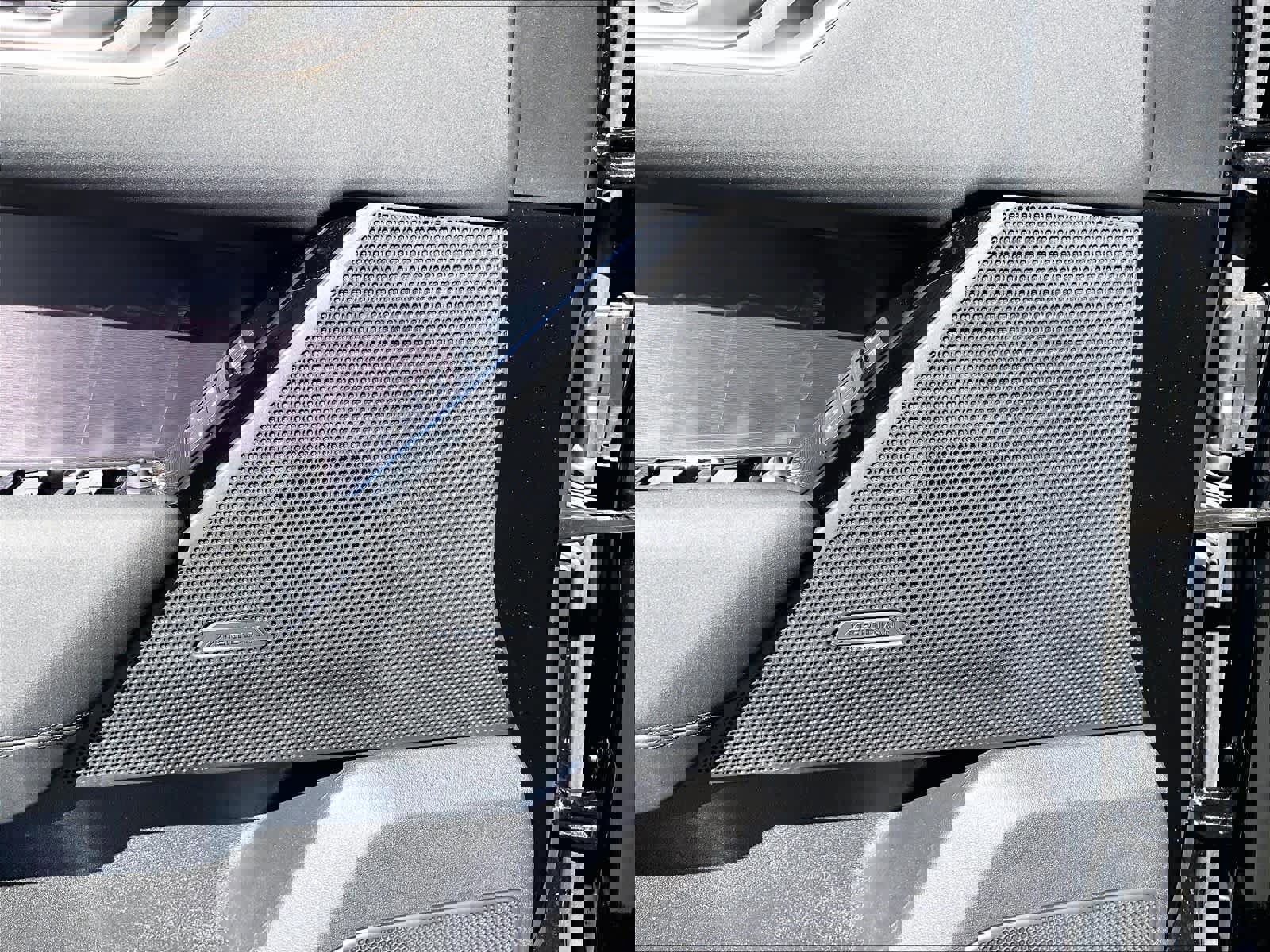 Used 2026 Land Rover Range Rover Velar Dynamic SE image 35