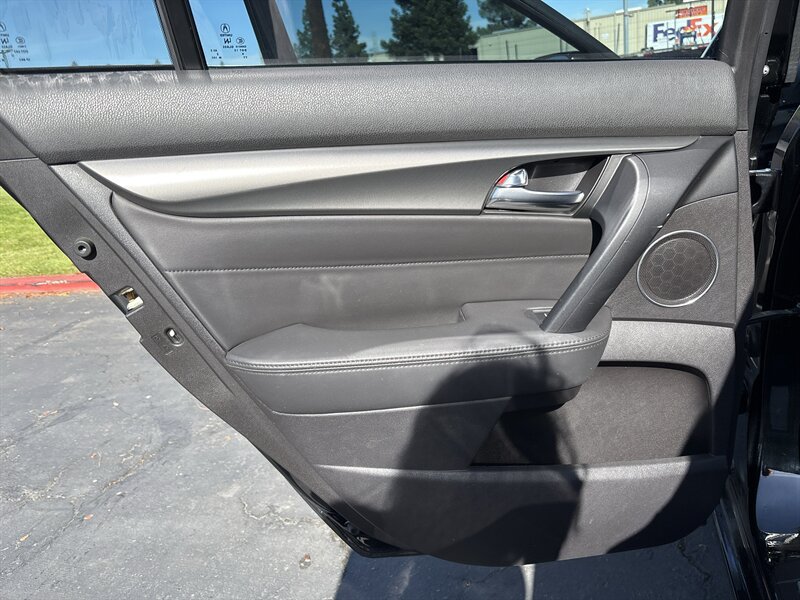 Used 2014 Acura TL w/ Technology Package FWD image 28
