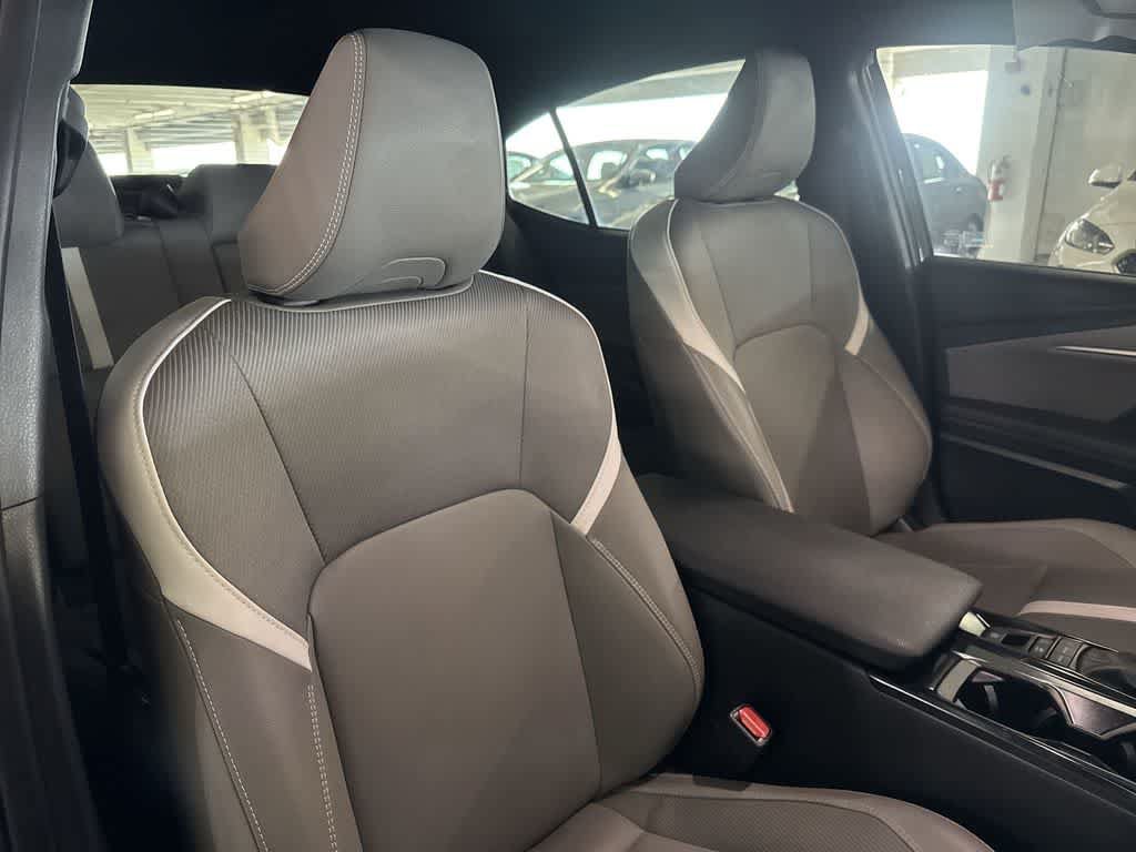 Used 2025 Toyota Camry SE FWD image 26