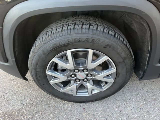 Used 2023 GMC Acadia SLT image 19