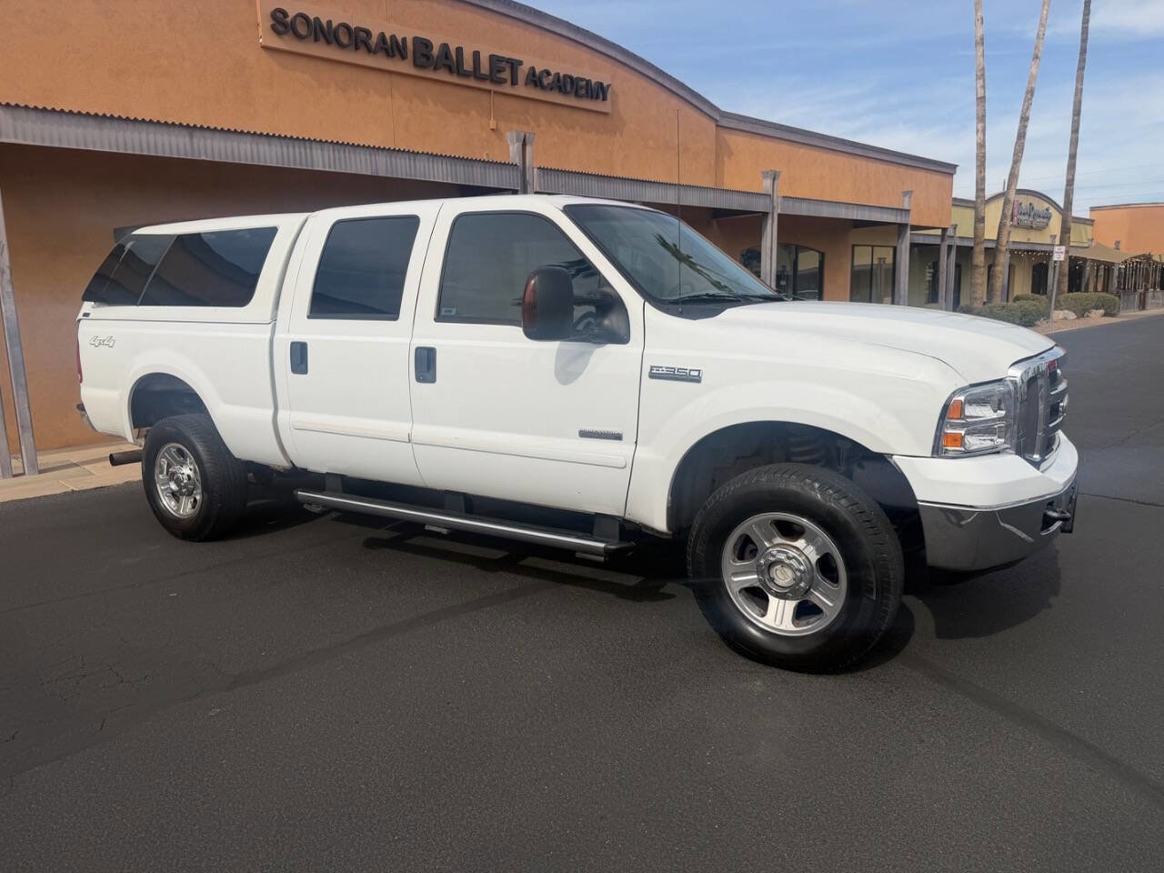 Used 2005 Ford F350 Lariat image 12