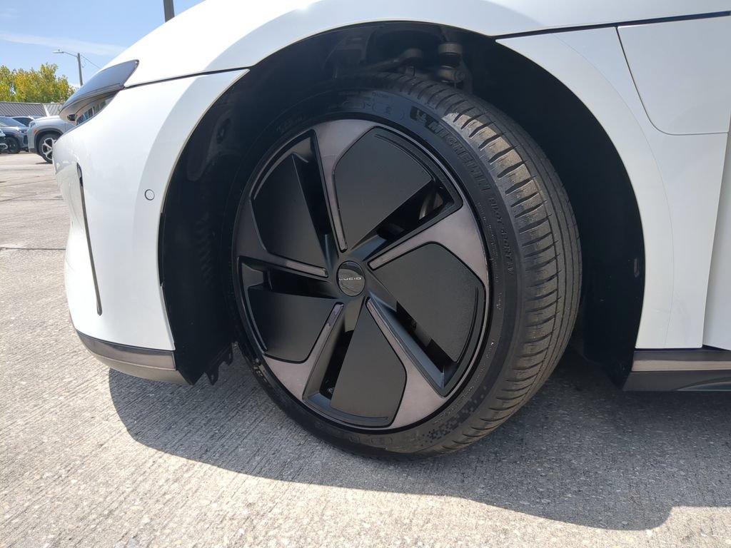 Used 2024 Lucid Air Touring AWD/4WD image 32