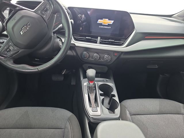 Used 2025 Chevrolet Trax RS w/ Driver Confidence Package FWD image 13