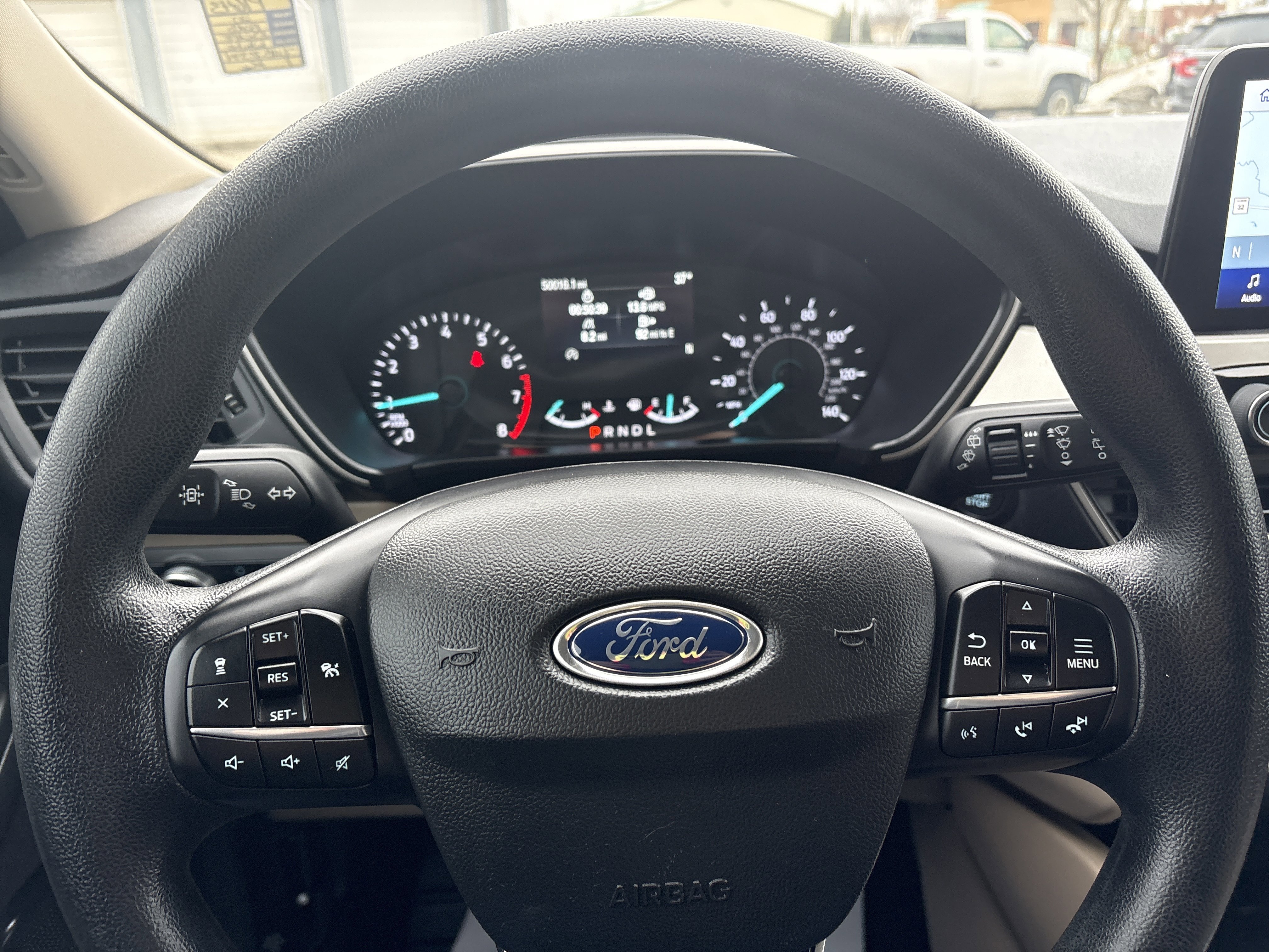 Used 2020 Ford Escape SE image 12