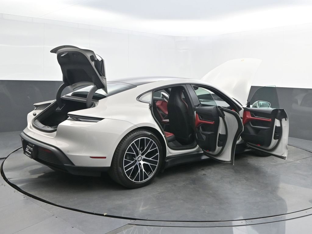 Certified 2023 Porsche Taycan image 30