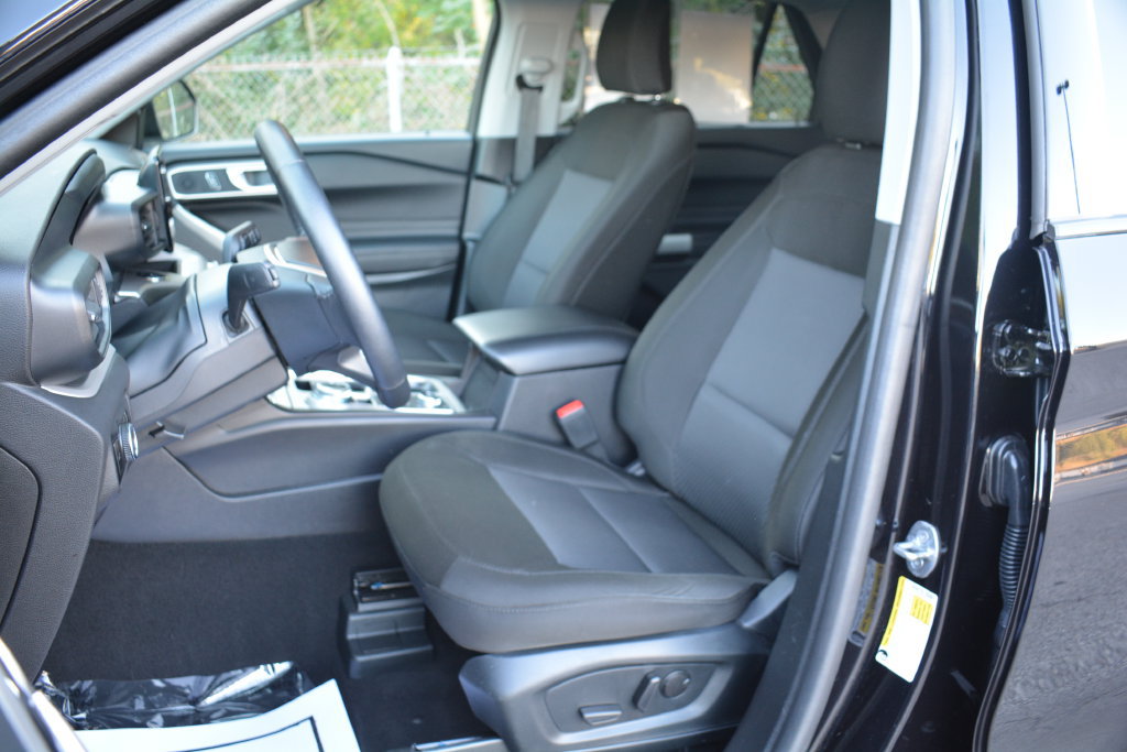 Certified 2024 Ford Explorer XLT AWD/4WD image 9