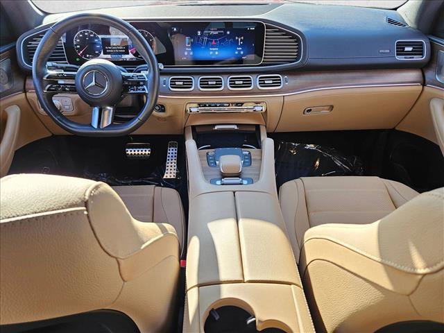 Used 2024 Mercedes-Benz GLS 450 4MATIC image 17