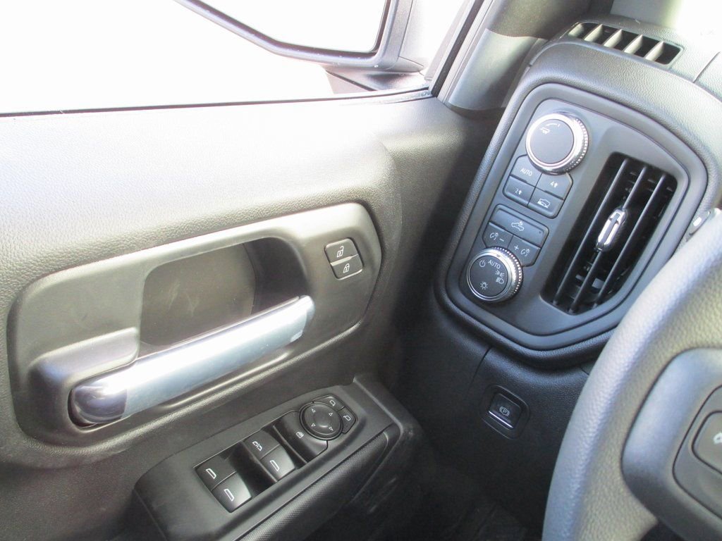 New 2026 GMC Sierra 1500 Pro w/ Pro Value Package image 18