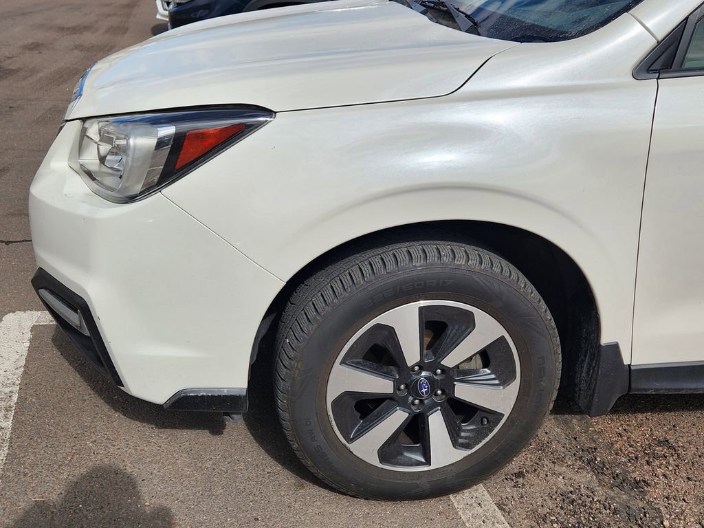 Used 2017 Subaru Forester 2.5i Premium w/ All-Weather Package image 10