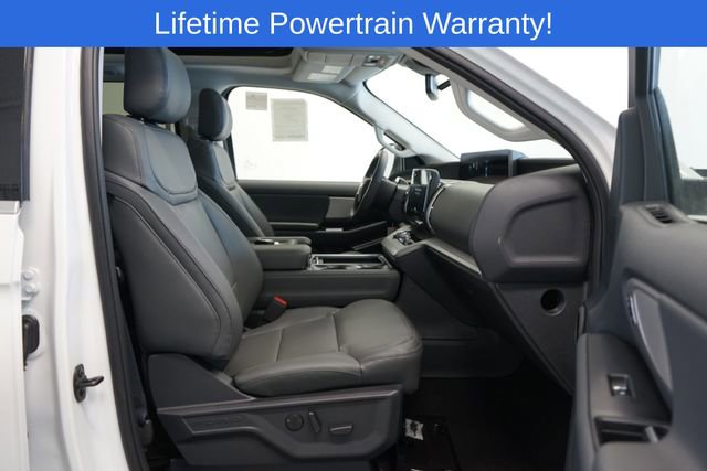 New 2026 Ford Expedition Active image 32