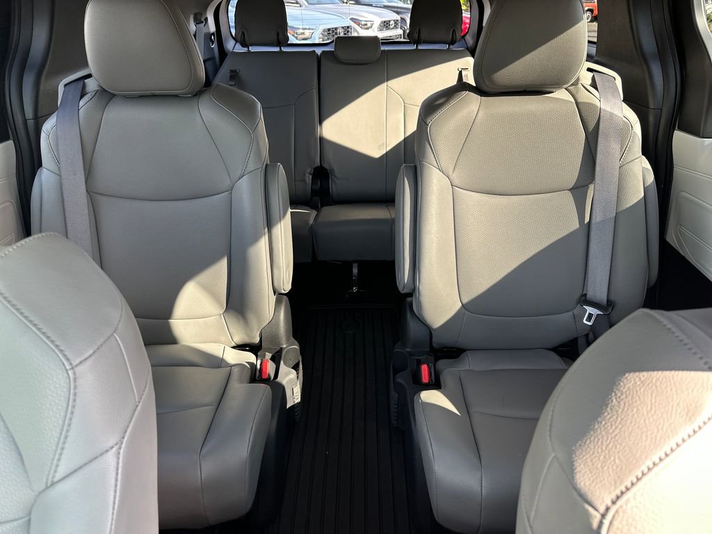 Certified 2025 Toyota Sienna XLE w/ XLE Plus Package AWD/4WD image 26