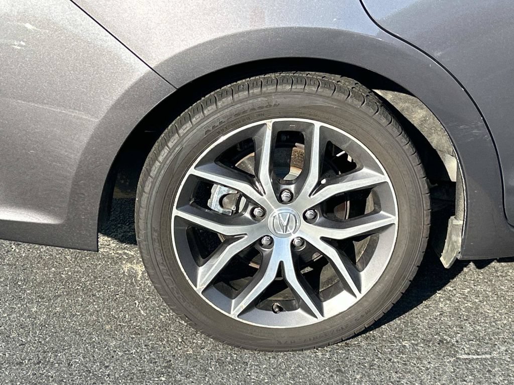 Used 2019 Acura ILX w/ Premium Package FWD image 9