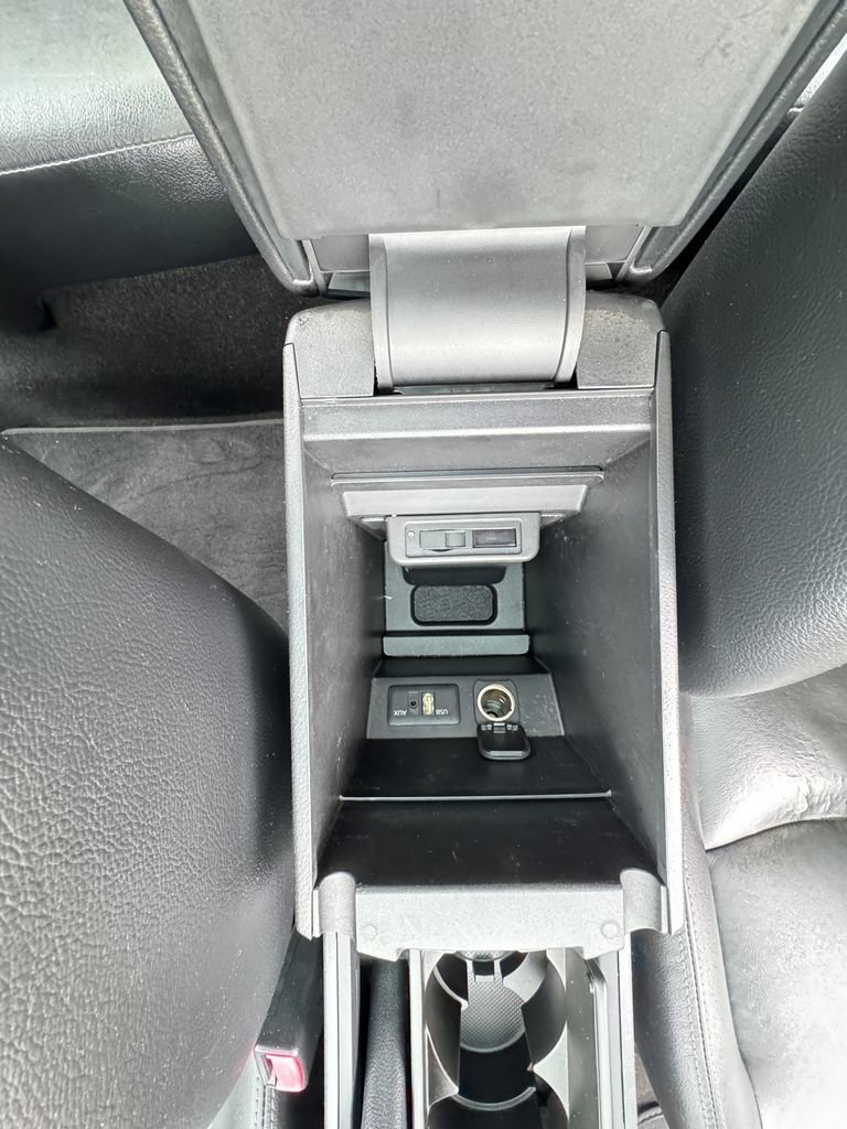 Used 2013 MAZDA MAZDA3 i Grand Touring FWD image 21
