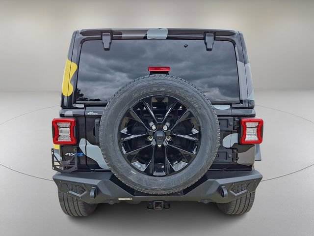 Used 2021 Jeep Wrangler Unlimited Sahara w/ Cold Weather Group AWD/4WD image 9