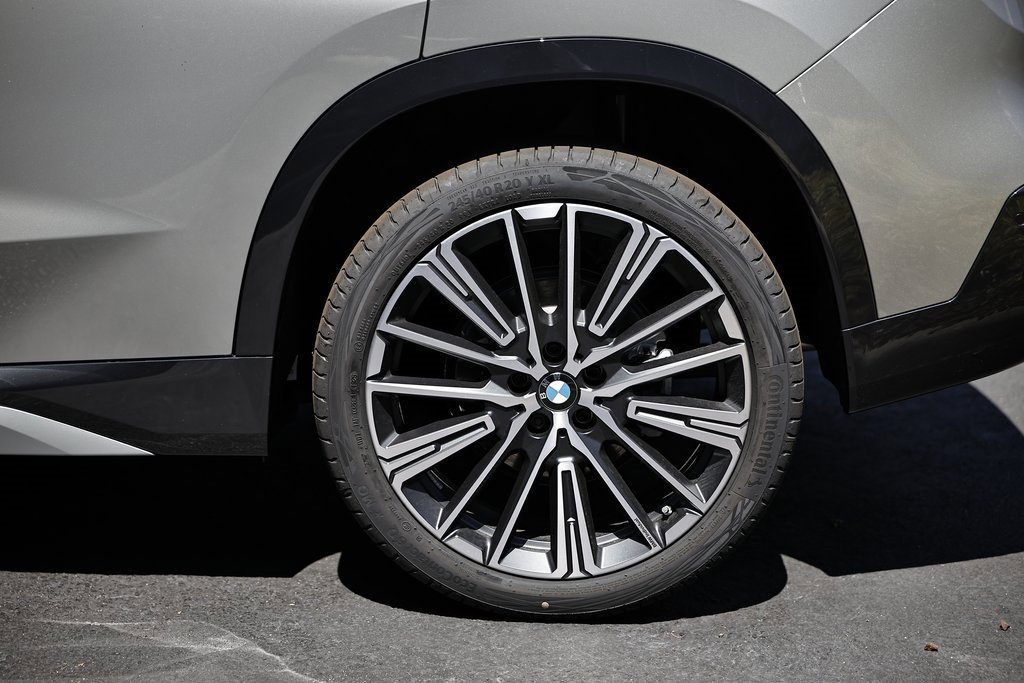 New 2026 BMW X1 xDrive28i w/ Convenience Package image 10