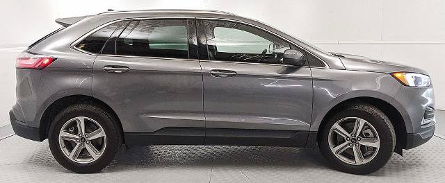 Certified 2023 Ford Edge SEL w/ Convenience Package AWD/4WD image 2