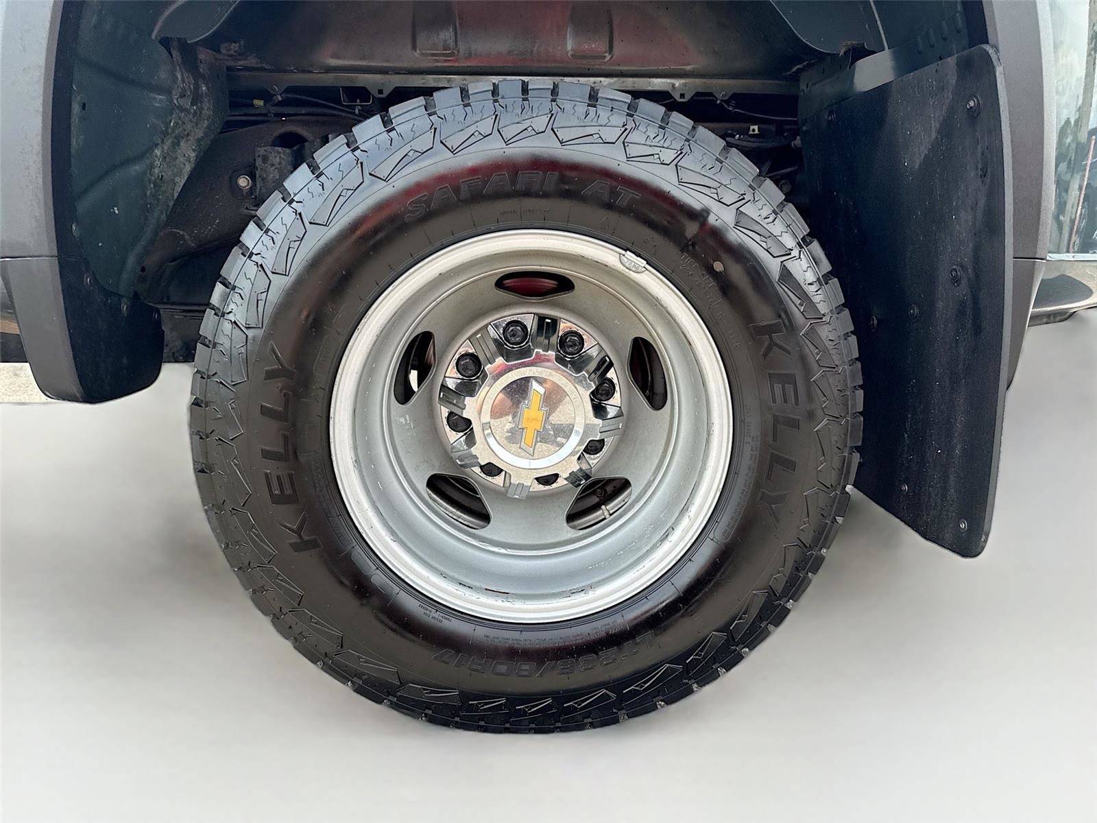 Used 2025 Chevrolet Silverado 3500 LT w/ Texas Edition AWD/4WD image 32