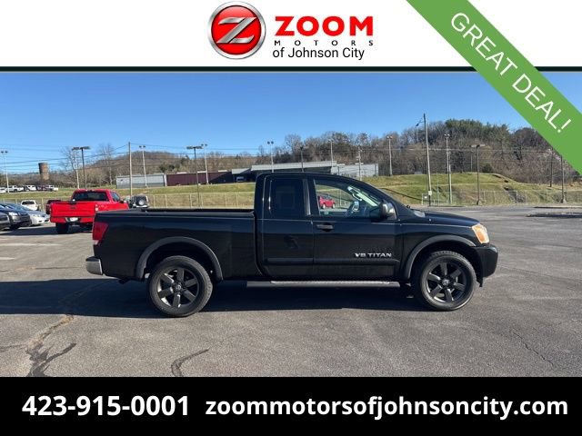 Used 2015 Nissan Titan SV w/ SV Value Truck Package AWD/4WD image 1