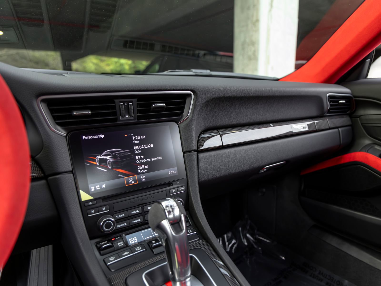 Certified 2018 Porsche 911 GT2 RS RWD image 43