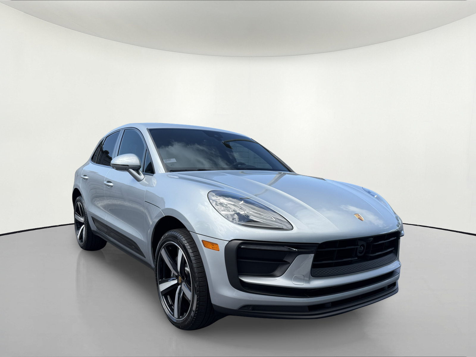 New 2026 Porsche Macan AWD/4WD image 8