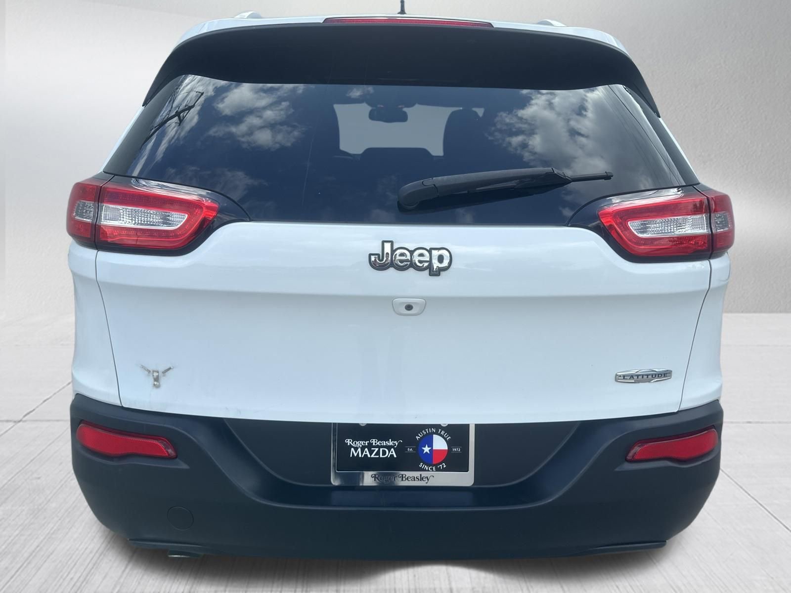 Used 2017 Jeep Cherokee Latitude w/ Comfort/Convenience Group image 7