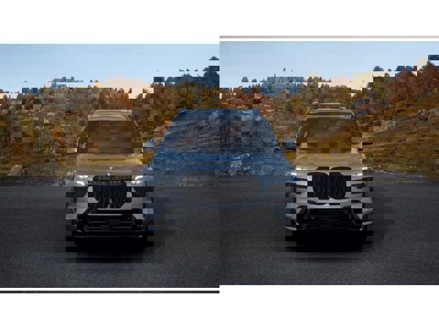 New 2026 BMW X7 xDrive40i AWD/4WD image 3