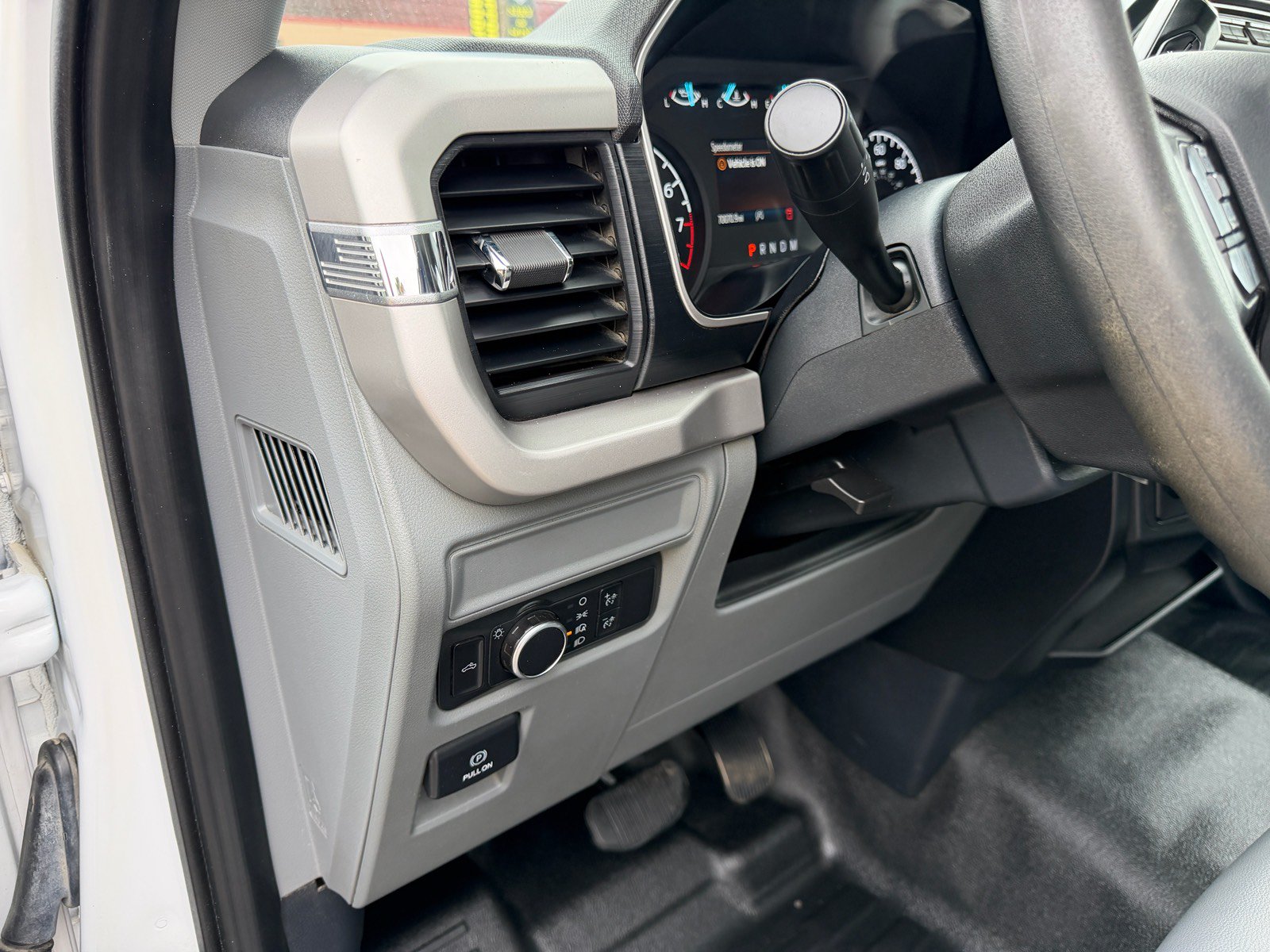 Used 2022 Ford F150 XL w/ Equipment Group 101A High RWD image 14