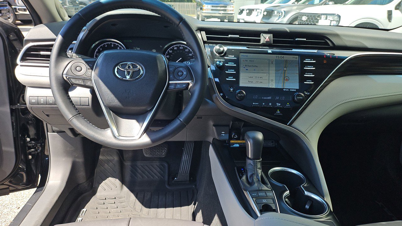 Used 2018 Toyota Camry XLE w/ Driver Assist Package FWD image 15