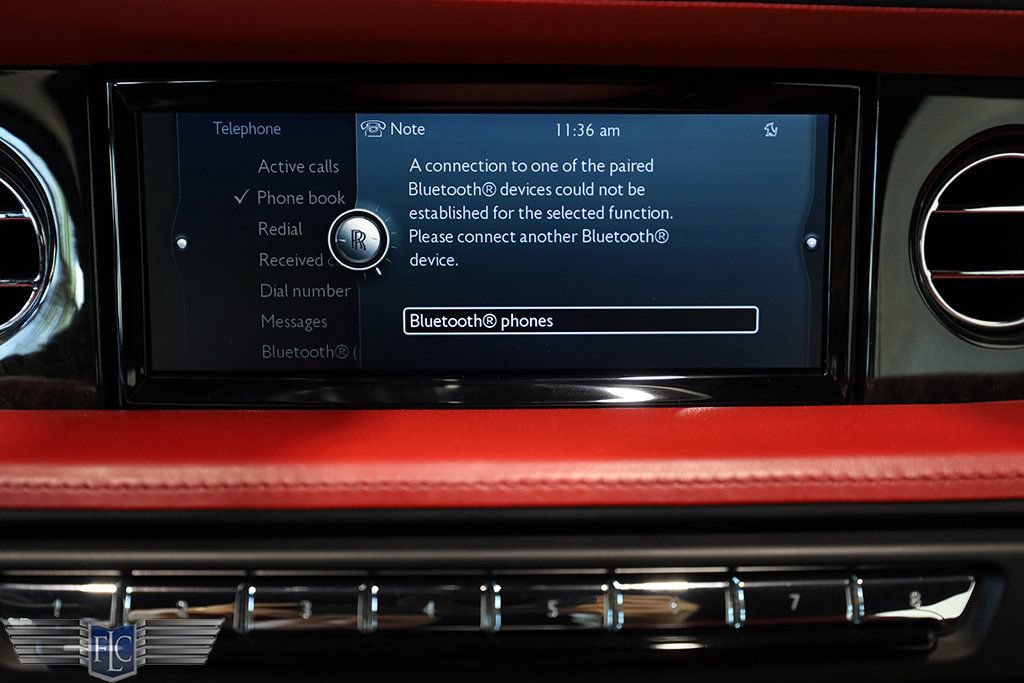 Used 2017 Rolls-Royce Phantom Drophead Coupe RWD image 32