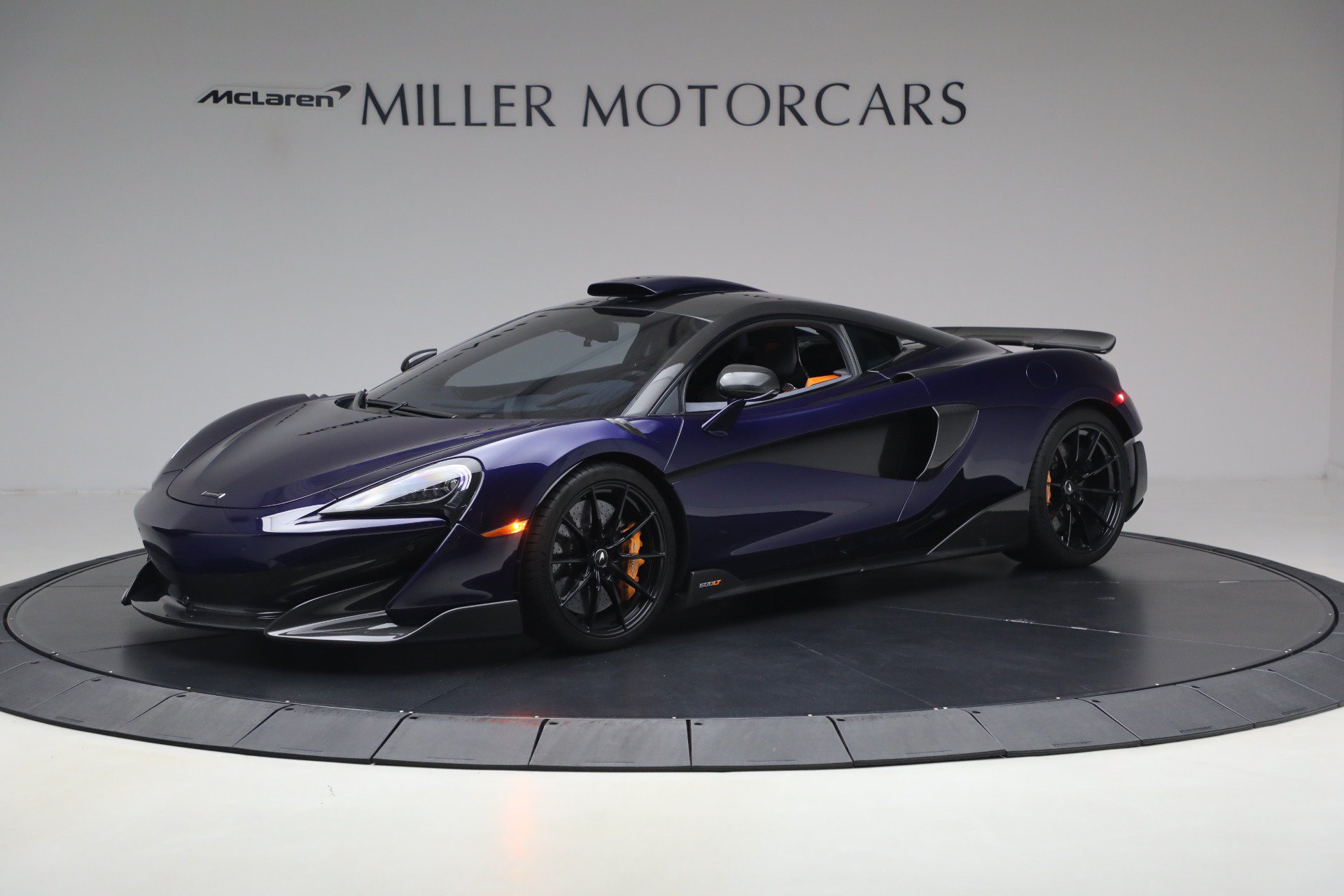 Used 2019 McLaren 600LT RWD image 2