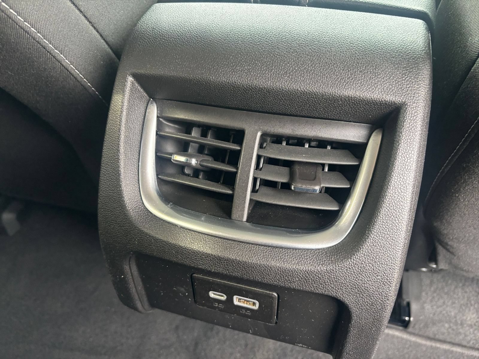 Used 2026 Chevrolet Blazer LT FWD image 22